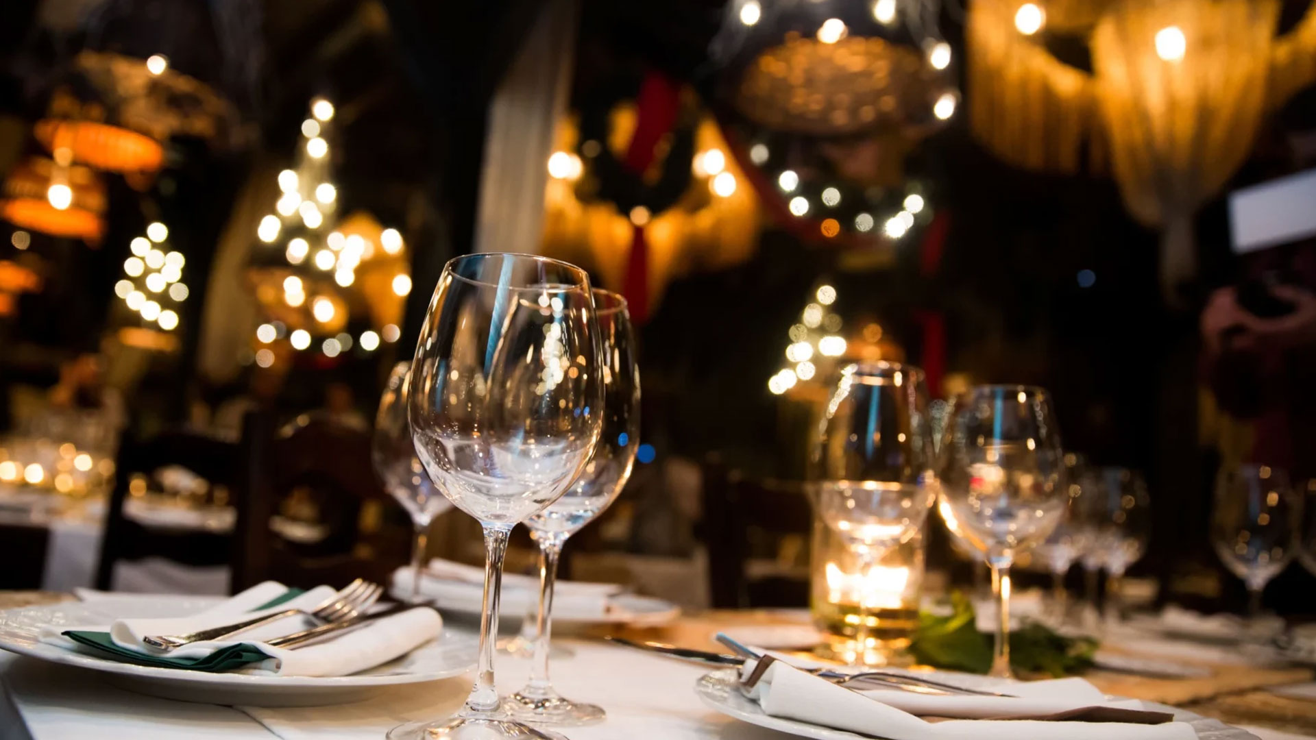 Christmas event Nottingham - wine glasses